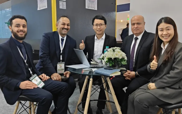 博創(chuàng)Bi M通用型互聯(lián)網(wǎng)注塑機首次亮相埃及展會